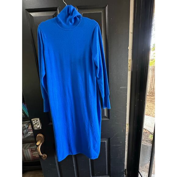 NWT Express Women's B;ue Long Sleeve Turtleneck Oversized Sweater Size XL - Picture 2 of 9